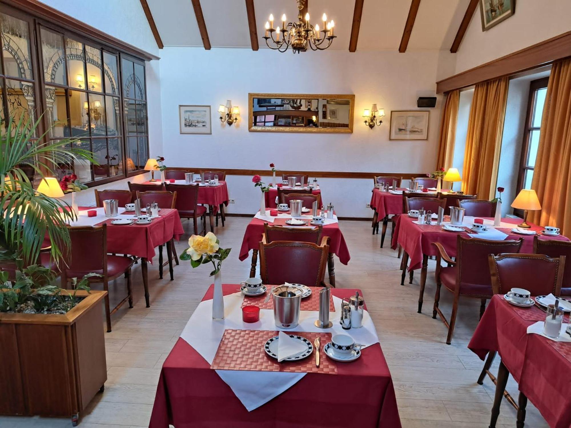 Hotel Columbus Und Glamping Бремерхафен Экстерьер фото