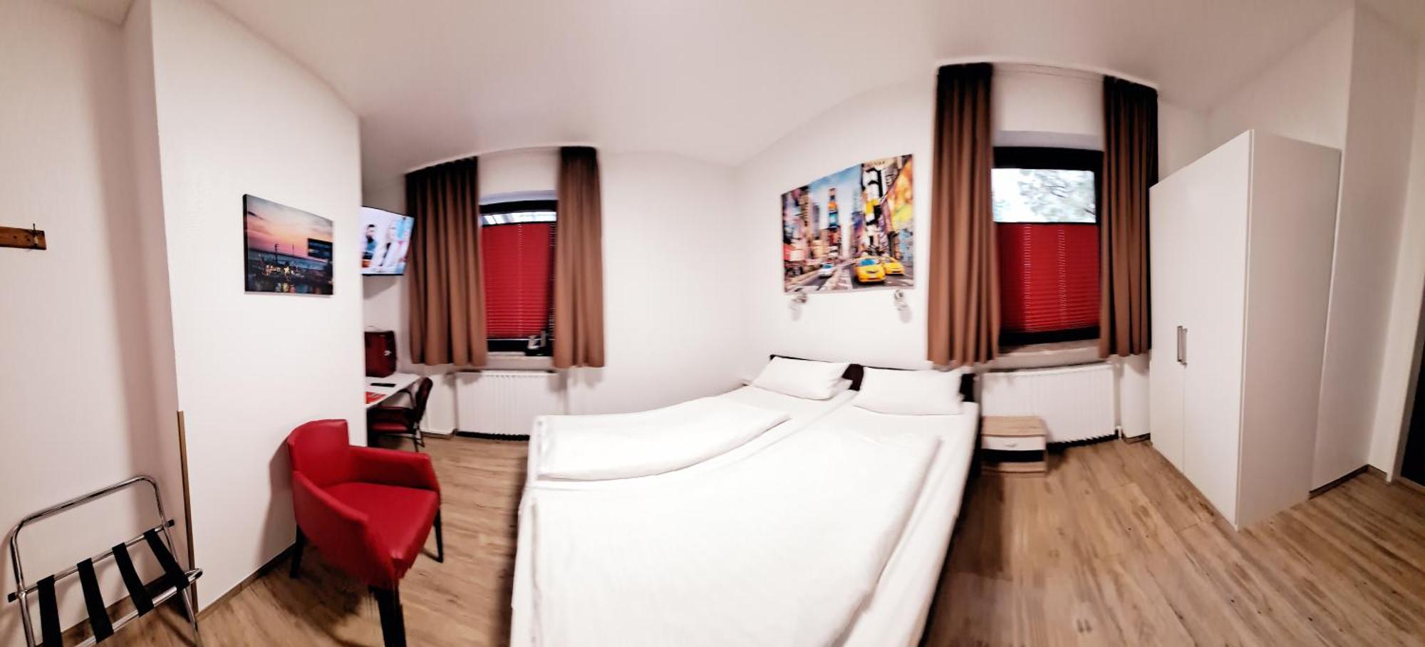 Hotel Columbus Und Glamping Бремерхафен Экстерьер фото
